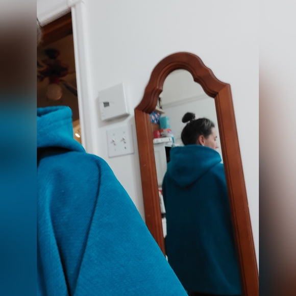 Oversized poncho style hoodie - Picture 11 of 12